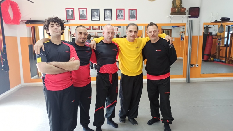 kung fu academy di Sifu Salvatore Mezzone, arti marziali wing chun, weng chun, wing tsun, tai chi quan, chi kung, sanda e sport dacombattimento, shaolin cina.jpg (1)